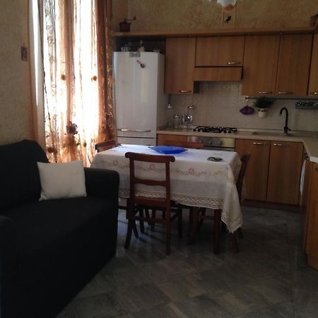 Апартаменти Casa Vacanza "Marina San Giuseppe" Вентімілья Екстер'єр фото