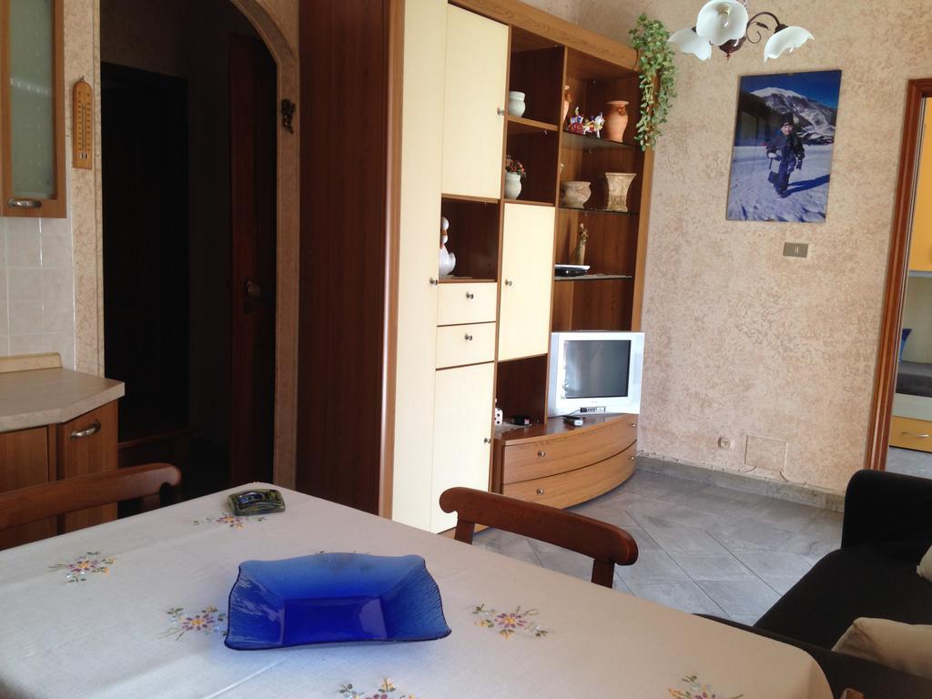 Апартаменти Casa Vacanza "Marina San Giuseppe" Вентімілья Екстер'єр фото