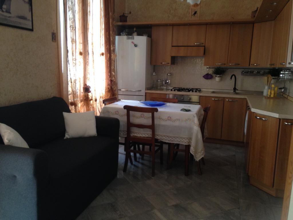 Апартаменти Casa Vacanza "Marina San Giuseppe" Вентімілья Екстер'єр фото